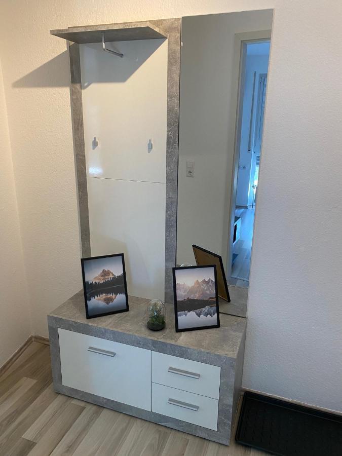 3 Zimmer Apartment In S-Bahn Naehe, 76 Qm, Max 5 Pers, 30Qm Dachterasse, Garage, Internet 1000 Mbit 加特林根 外观 照片